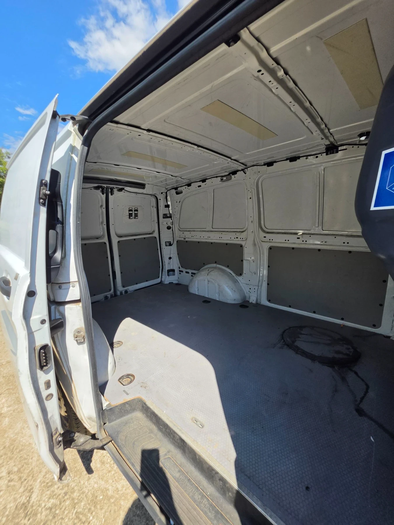 Mercedes-Benz Vito 1.6d 109 cdi, снимка 9 - Бусове и автобуси - 56104654