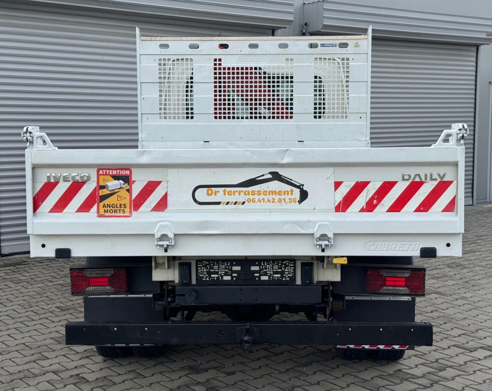 Iveco 35c15 3, 0HPI 150ps, кран, самосвал, климатроник, темпом, снимка 8 - Бусове и автобуси - 56273988