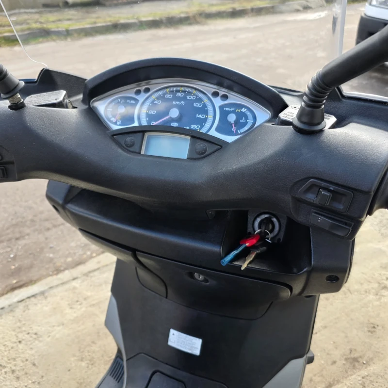 Yamaha X-max 250i , снимка 10 - Мотоциклети и мототехника - 53419513