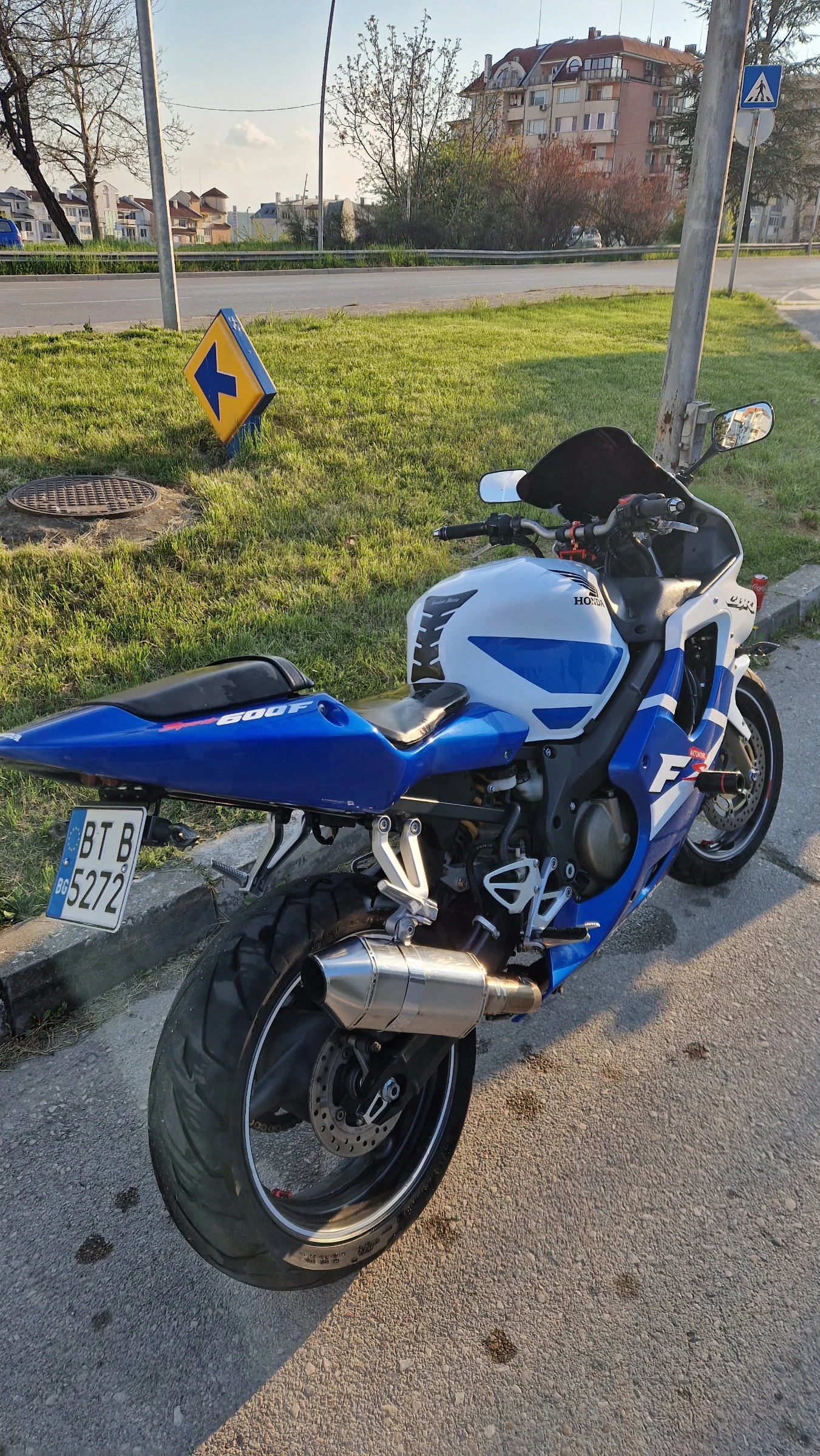 Honda Cbr F4i sport, снимка 4 - Мотоциклети и мототехника - 54418214