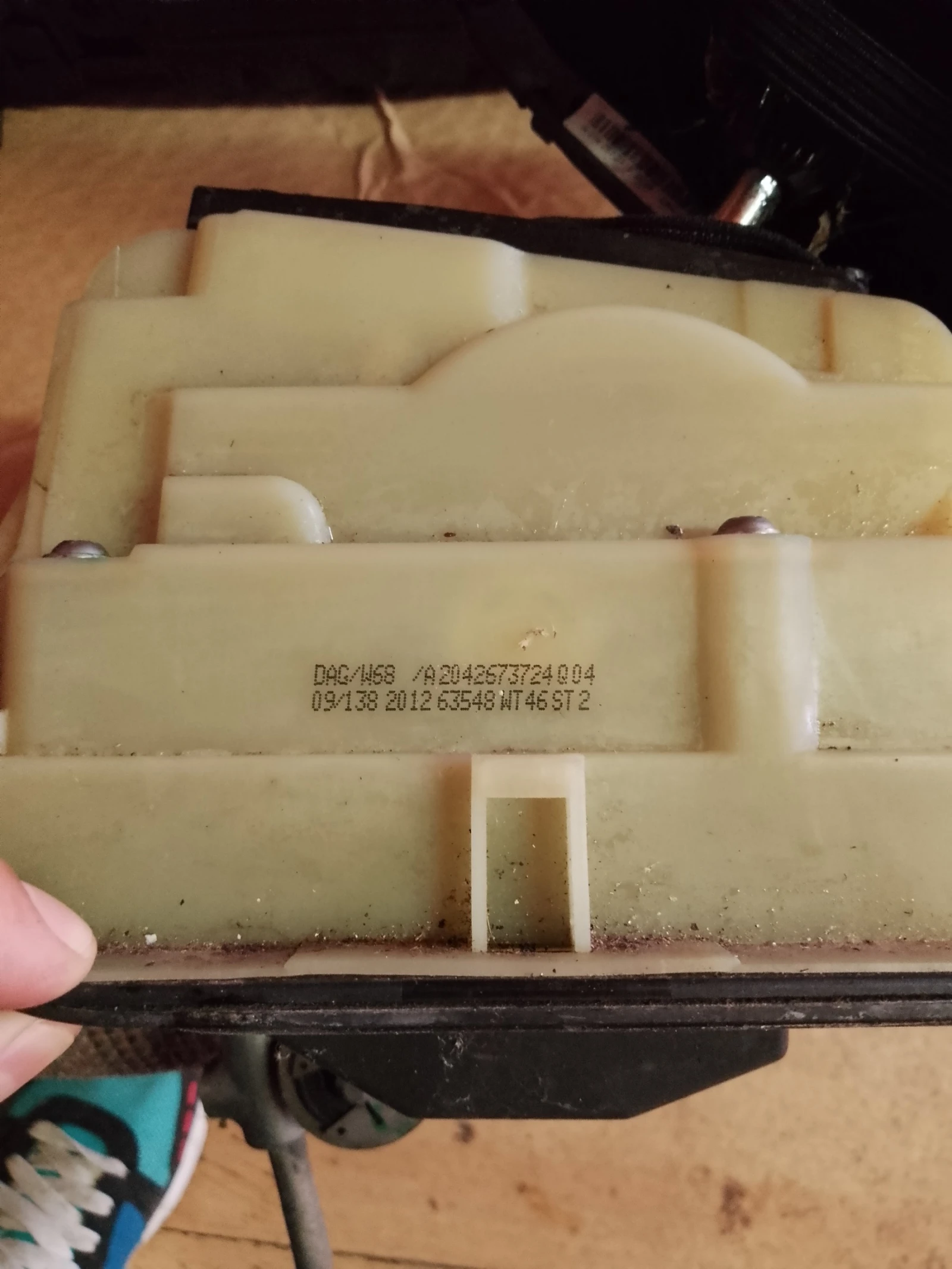 2042673724    220 | Mobile.bg   2