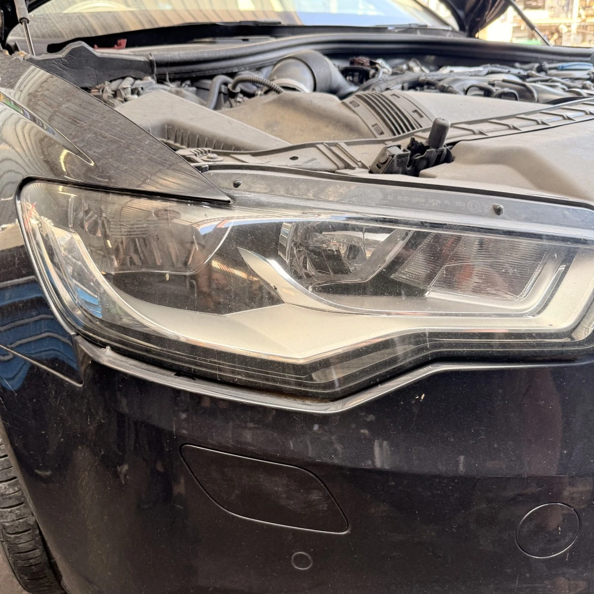 Десен фар Audi A6 C7 2013 4G Bi-Xenon незавиващ 4G0941006C