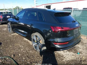 Audi E-Tron Premium Plus Quattro, снимка 3