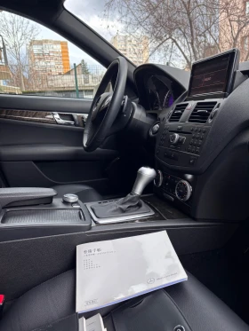 Mercedes-Benz C 300, снимка 8