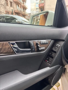 Mercedes-Benz C 300, снимка 12