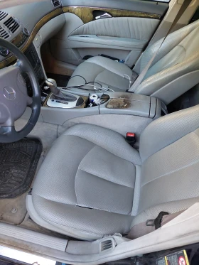 Mercedes-Benz E 320, снимка 6