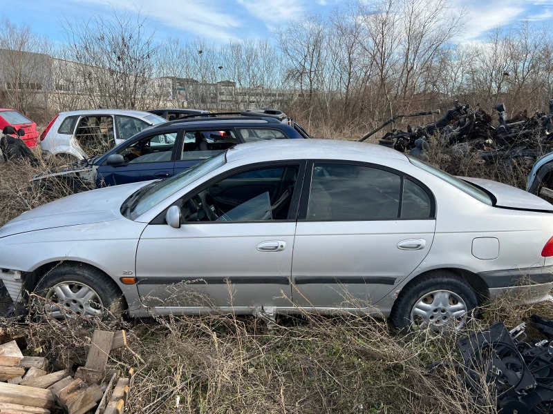 Toyota Avensis 2.0i /D4D, снимка 8 - Автомобили и джипове - 31853277