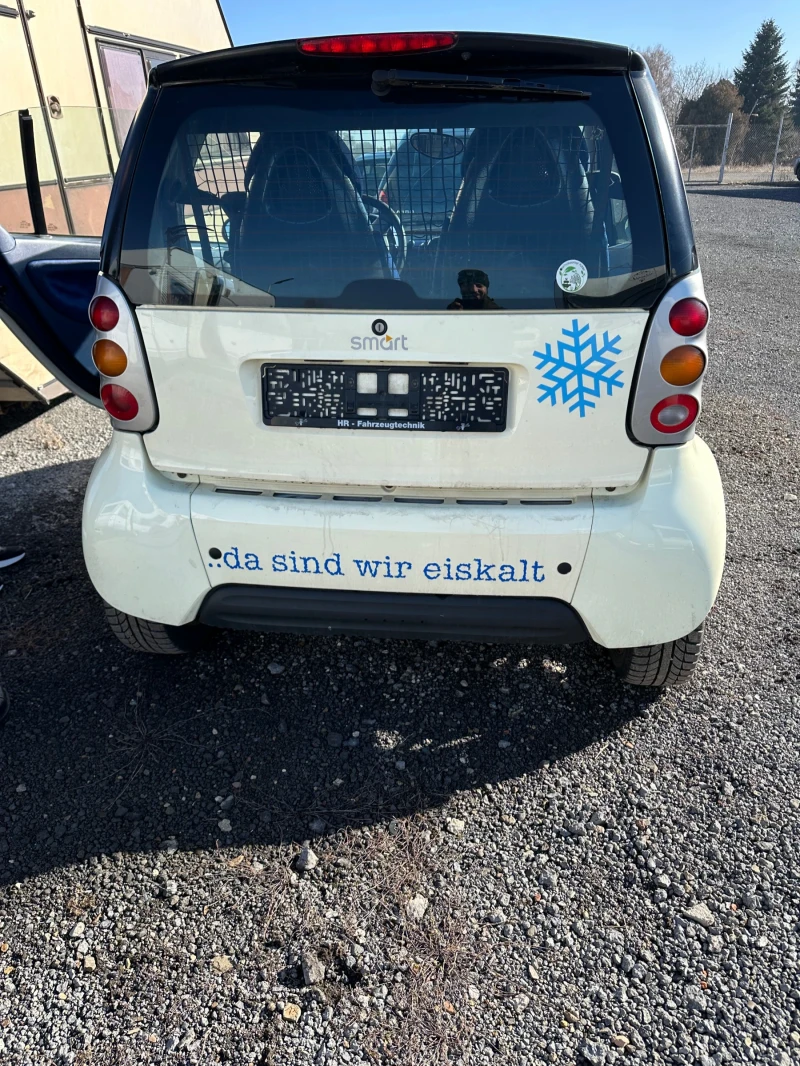 Smart Fortwo, снимка 2 - Автомобили и джипове - 48850578