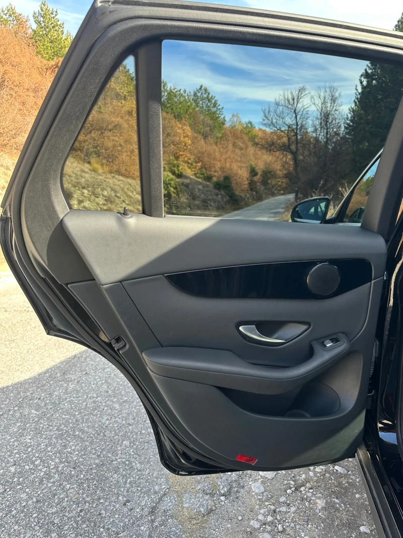 Mercedes-Benz GLC 200, снимка 9 - Автомобили и джипове - 52651694