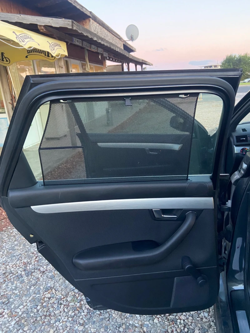 Audi A4 2.0 TDI S-line 6-скорости, снимка 12 - Автомобили и джипове - 51903852