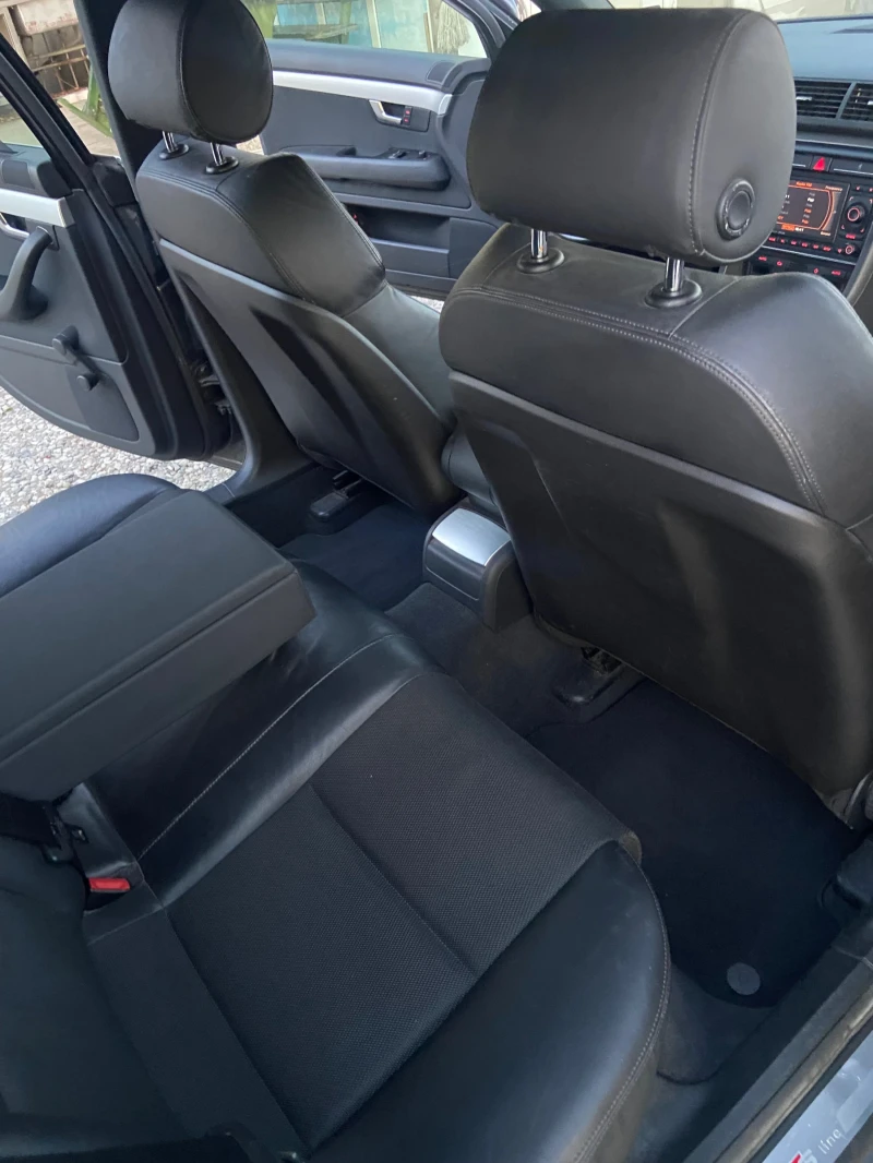 Audi A4 2.0 TDI S-line 6-скорости, снимка 15 - Автомобили и джипове - 51903852