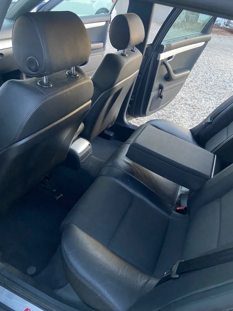 Audi A4 2.0 TDI S-line 6-скорости, снимка 11 - Автомобили и джипове - 51903852