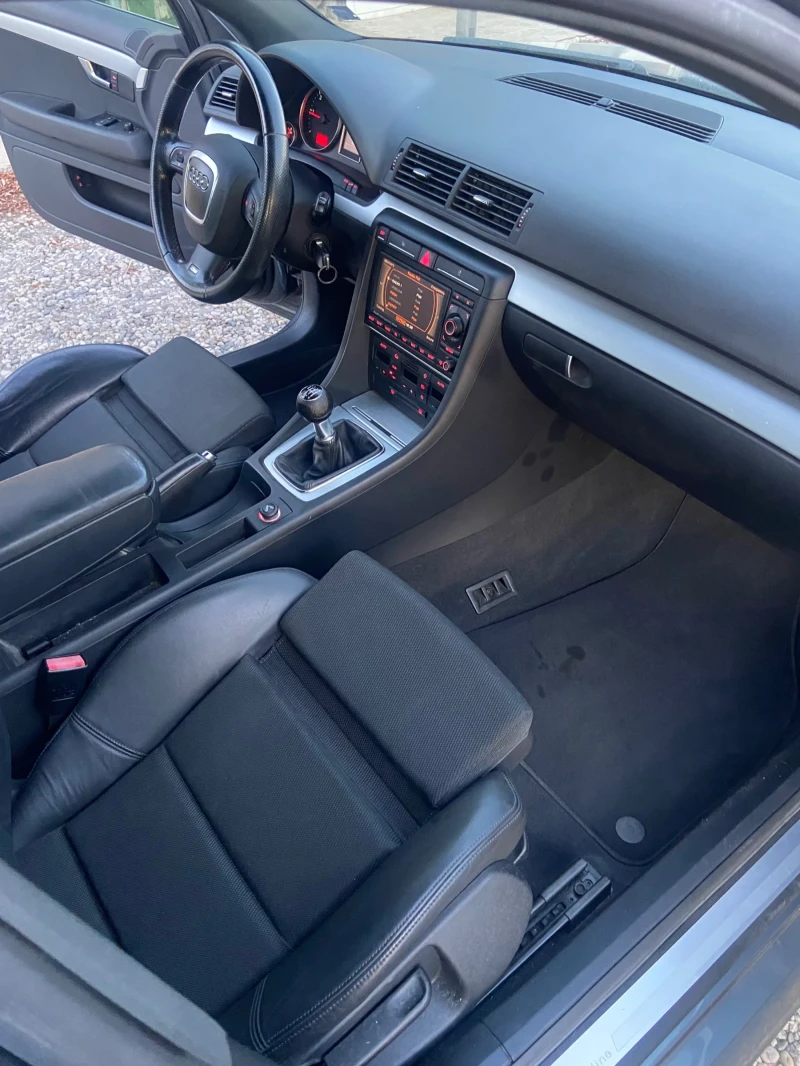 Audi A4 2.0 TDI S-line 6-скорости, снимка 9 - Автомобили и джипове - 51903852