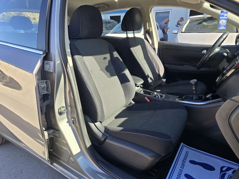 Nissan Pulsar 1.5dci 110к.с Топ състояние , снимка 12 - Автомобили и джипове - 51734887