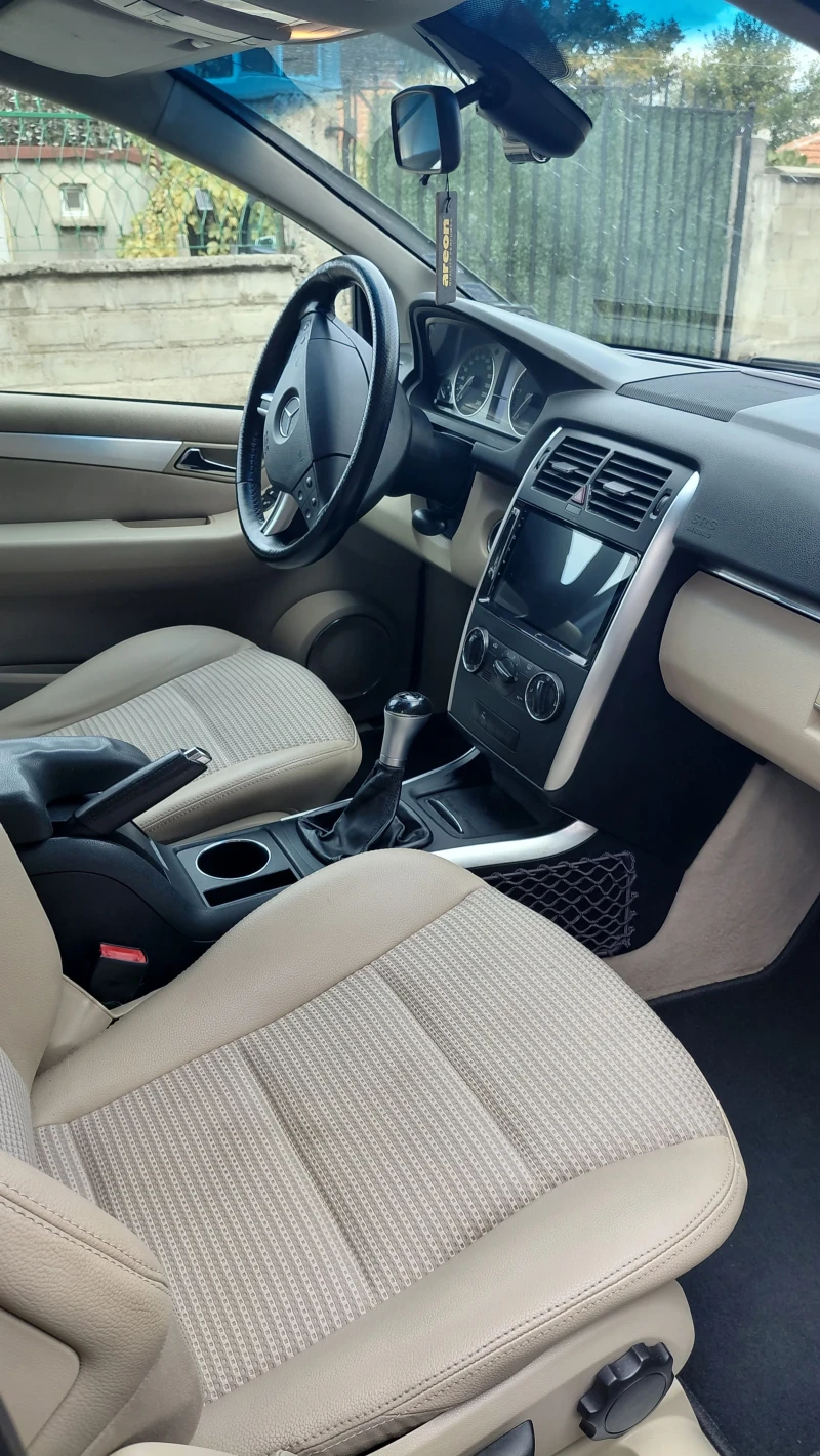Mercedes-Benz B 200 CDI, снимка 5 - Автомобили и джипове - 52495768