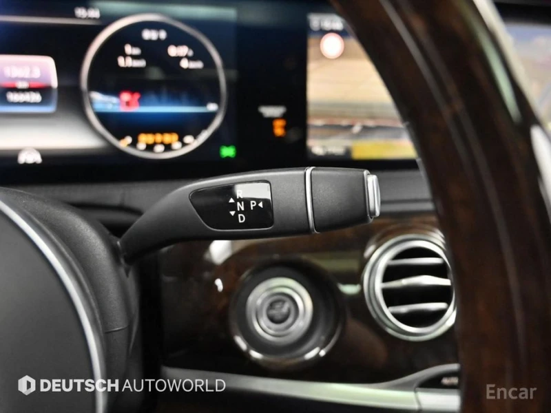 Mercedes-Benz S 560, снимка 9 - Автомобили и джипове - 53024217