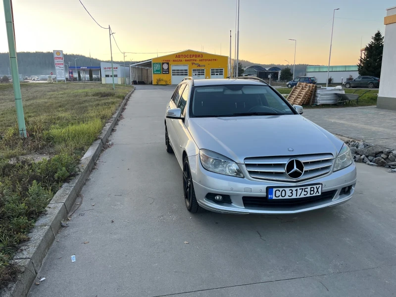 Mercedes-Benz C 220 2 бр. КОМПЛЕКТ, снимка 2 - Автомобили и джипове - 53297923