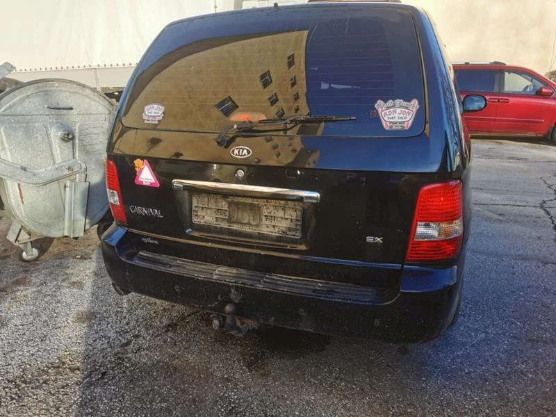 Kia Carnival 2.9CRDI, снимка 5 - Автомобили и джипове - 35376173