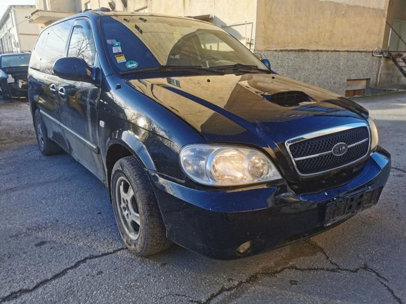 Kia Carnival 2.9CRDI, снимка 3 - Автомобили и джипове - 35376173