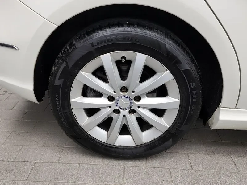 Mercedes-Benz B 200 2.0, снимка 5 - Автомобили и джипове - 54278349