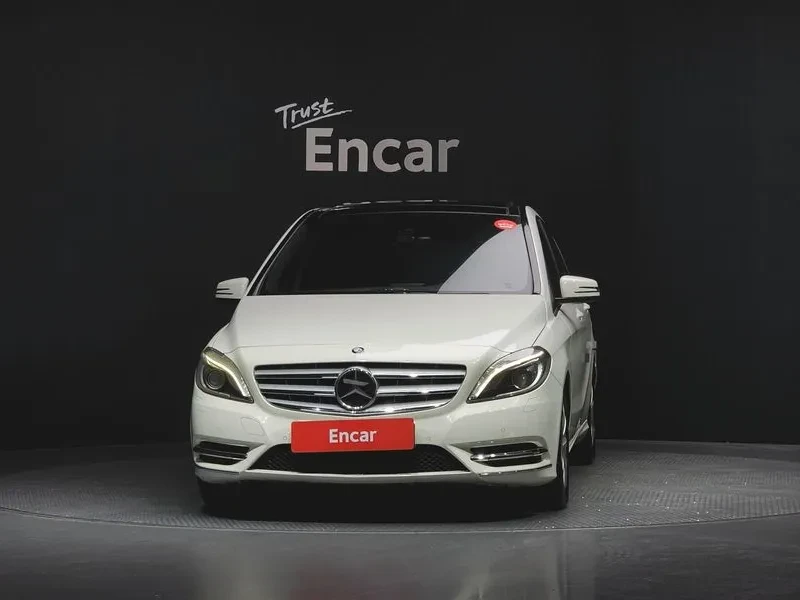 Mercedes-Benz B 200 2.0, снимка 3 - Автомобили и джипове - 54278349