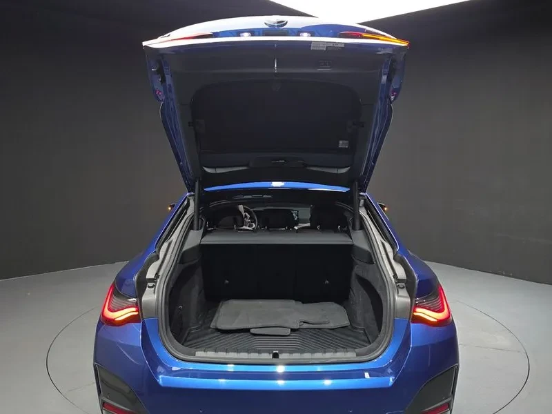 BMW i4 M Sports - ���� 30% ����� | Mobile.bg � ����������� 17