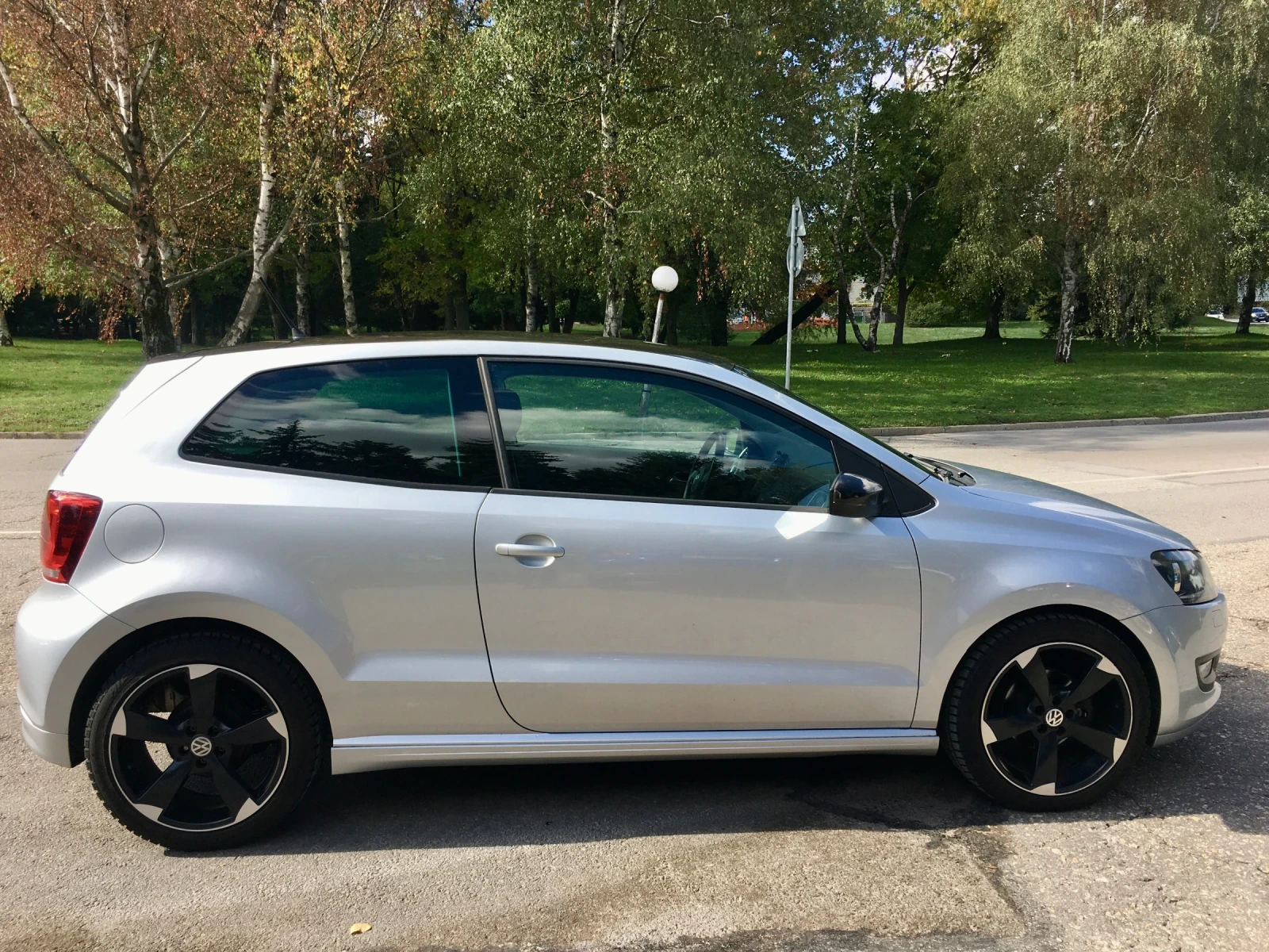 VW Polo NAVI Trendline 1.2tdi BlueMotion - изображение 7