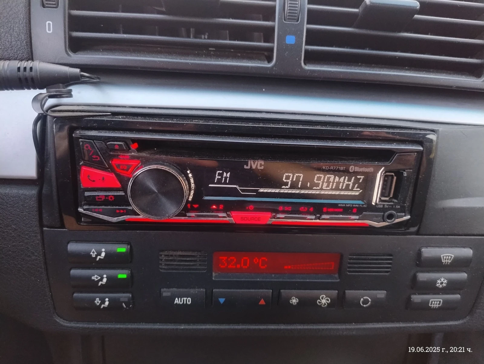 BMW 318 18 газ клима - изображение 4