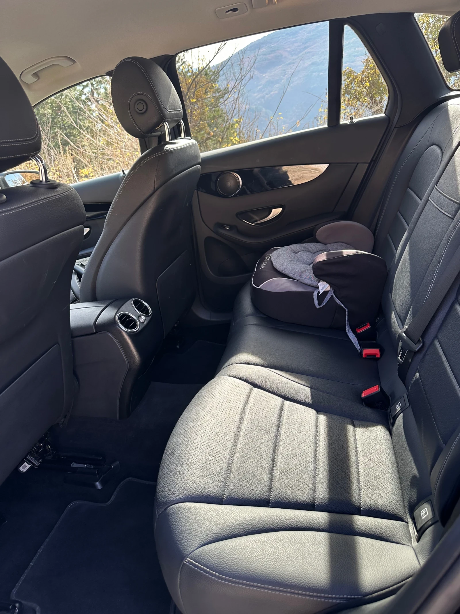Mercedes-Benz GLC 200  - изображение 8