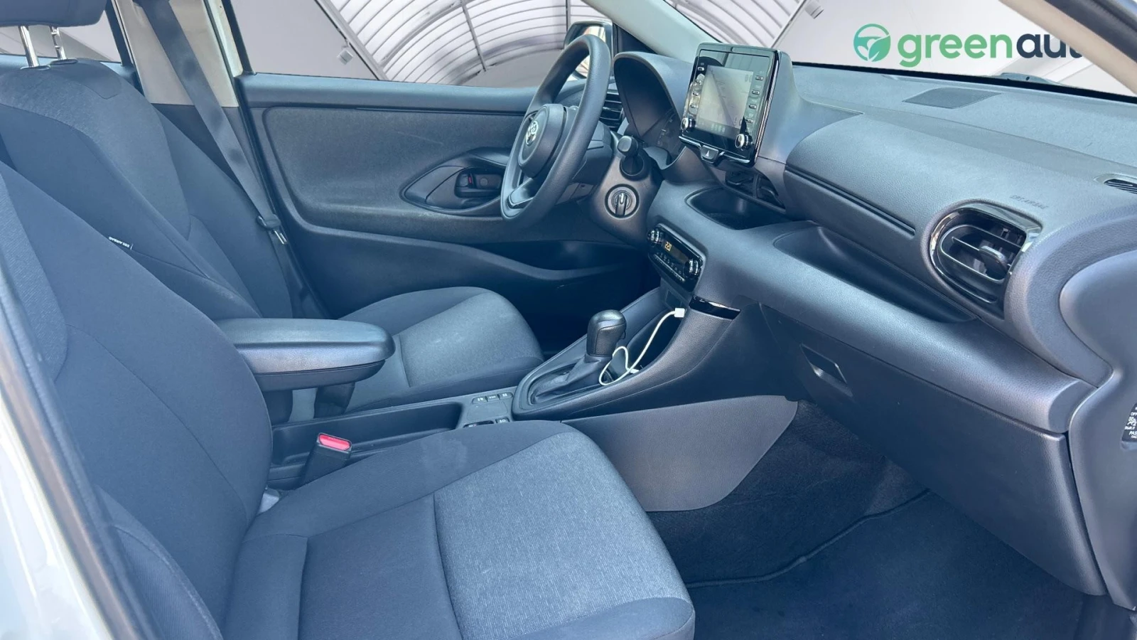 Toyota Yaris 1.5 HSD, Месечна вноска от 440 лв. - изображение 9