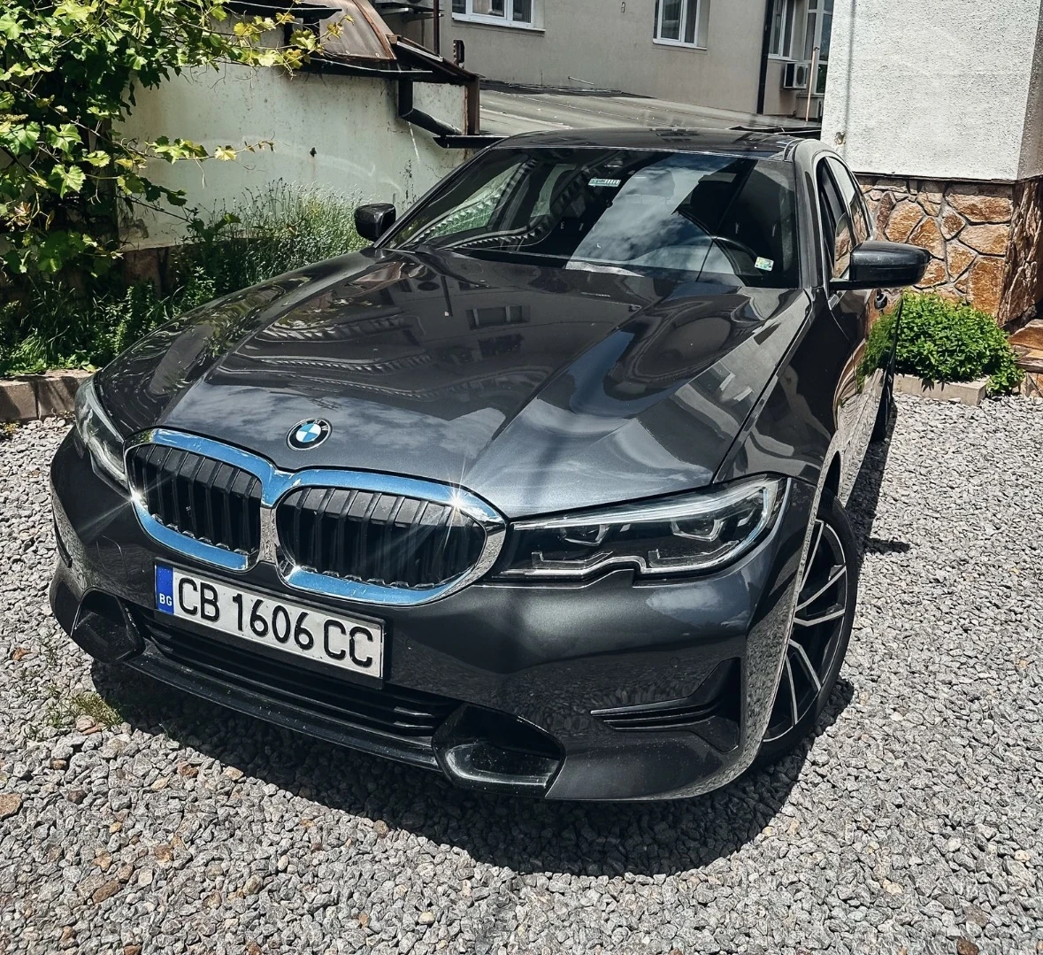 BMW 330 / XDrive / Sport Line / Камера / FULL LED / Подгре - изображение 7