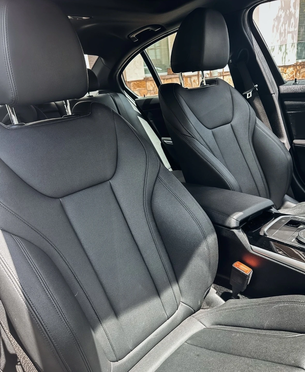 BMW 330 / XDrive / Sport Line / Камера / FULL LED / Подгре - изображение 6
