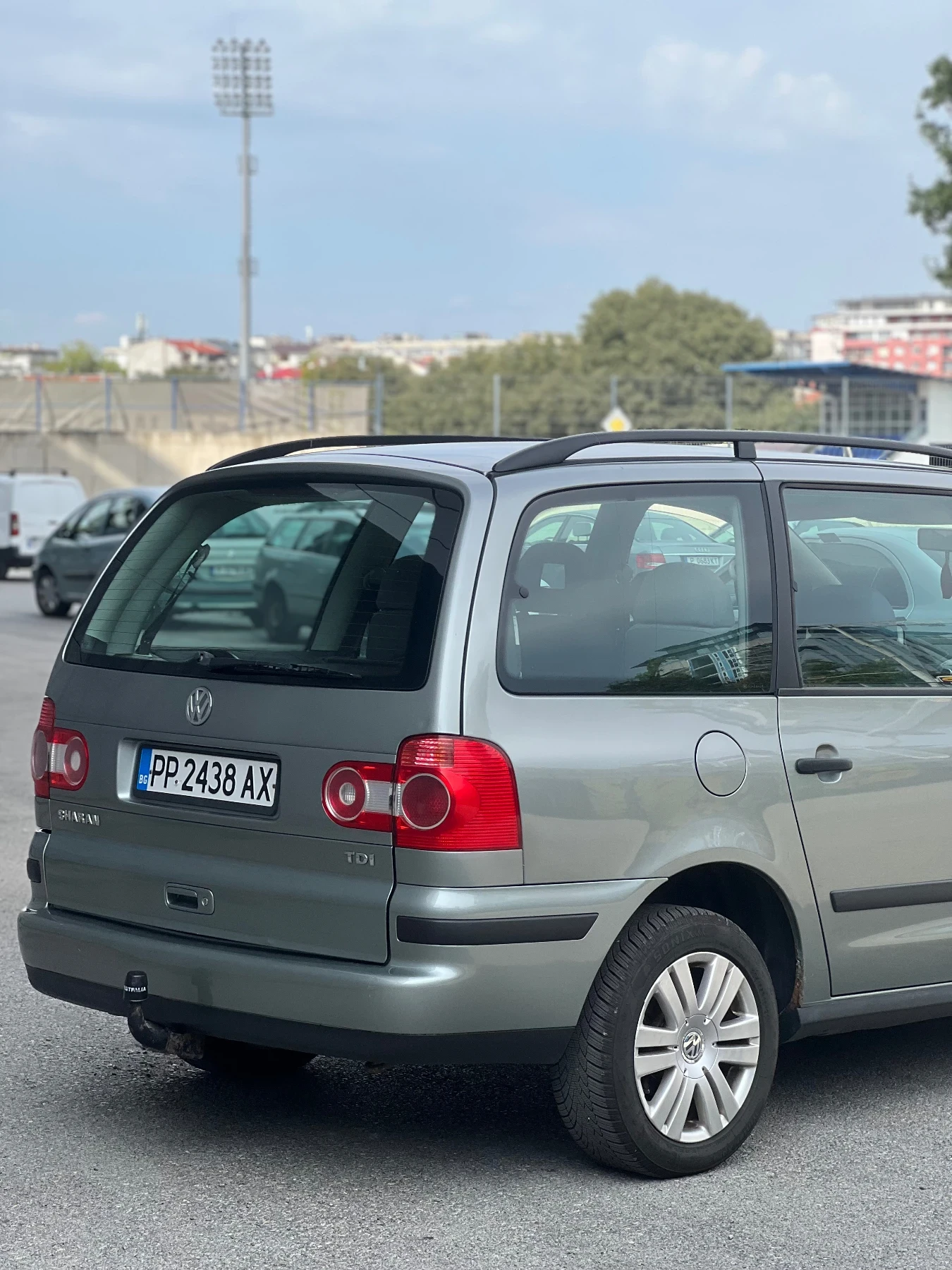 VW Sharan 1.9 TDi - изображение 2