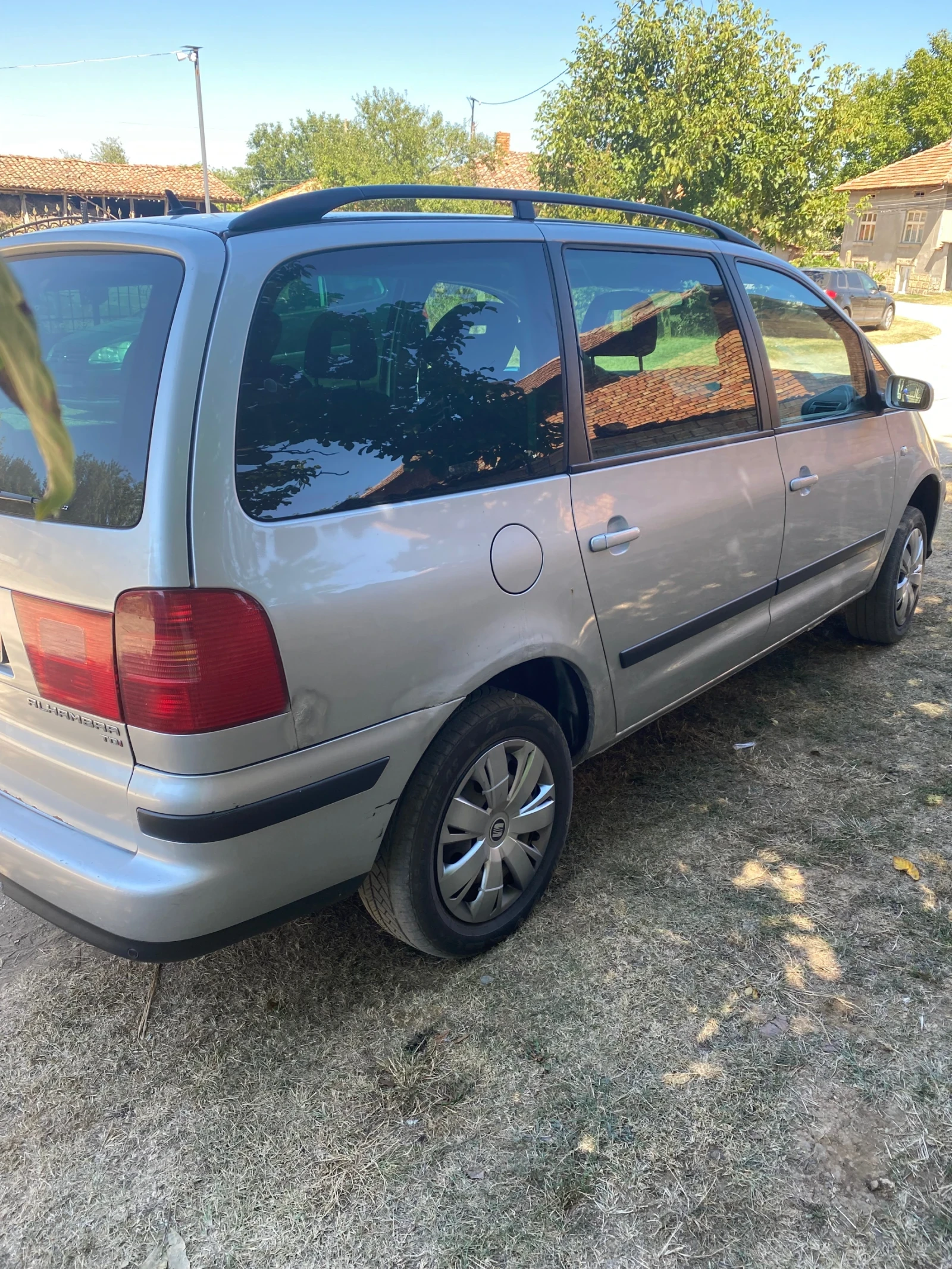 Seat Alhambra 1.9 TDI (6 местна)  - изображение 6