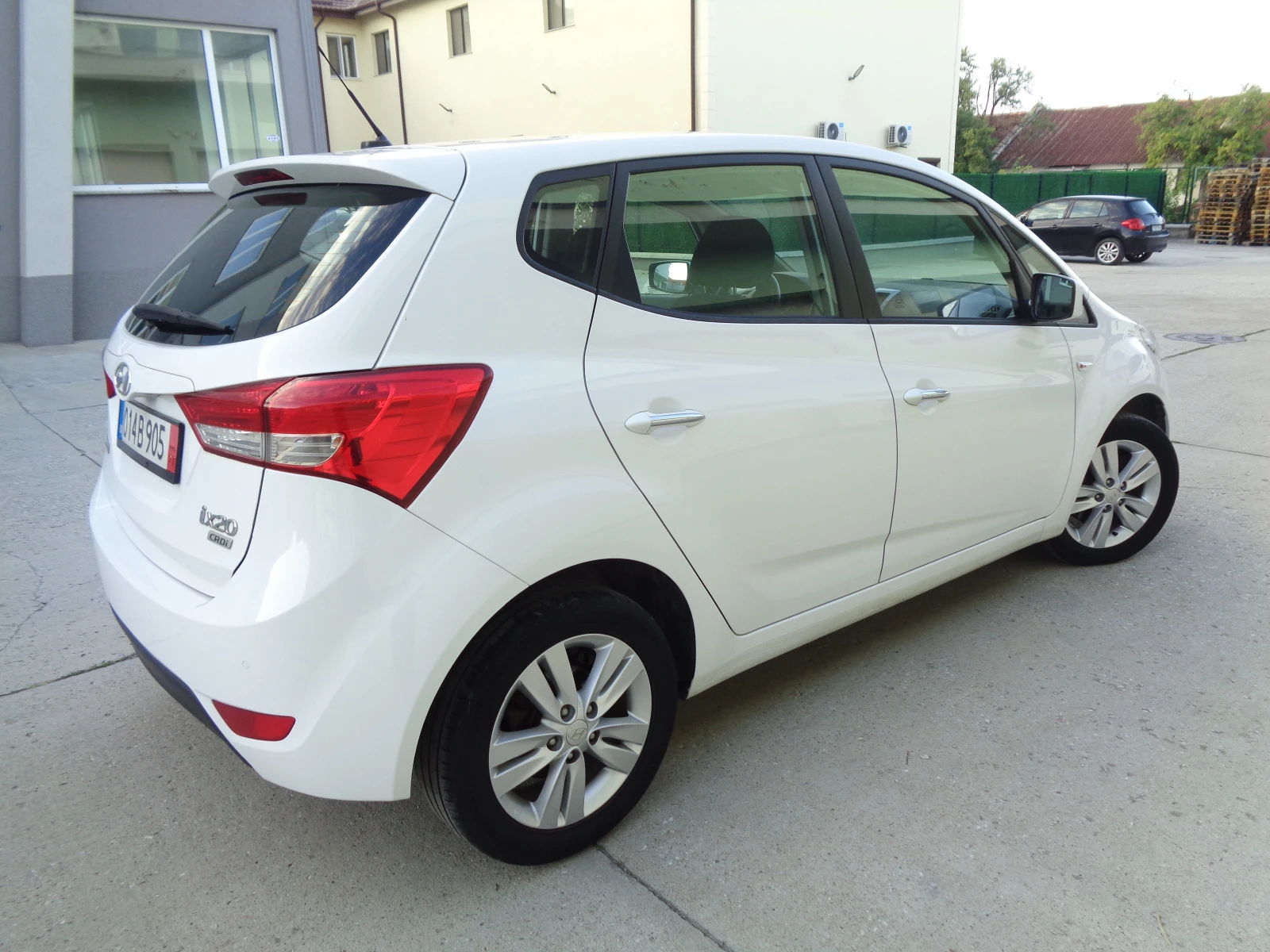 Hyundai Ix20 1.4CRDI-COMFORT-BARTER-LIZING - изображение 4