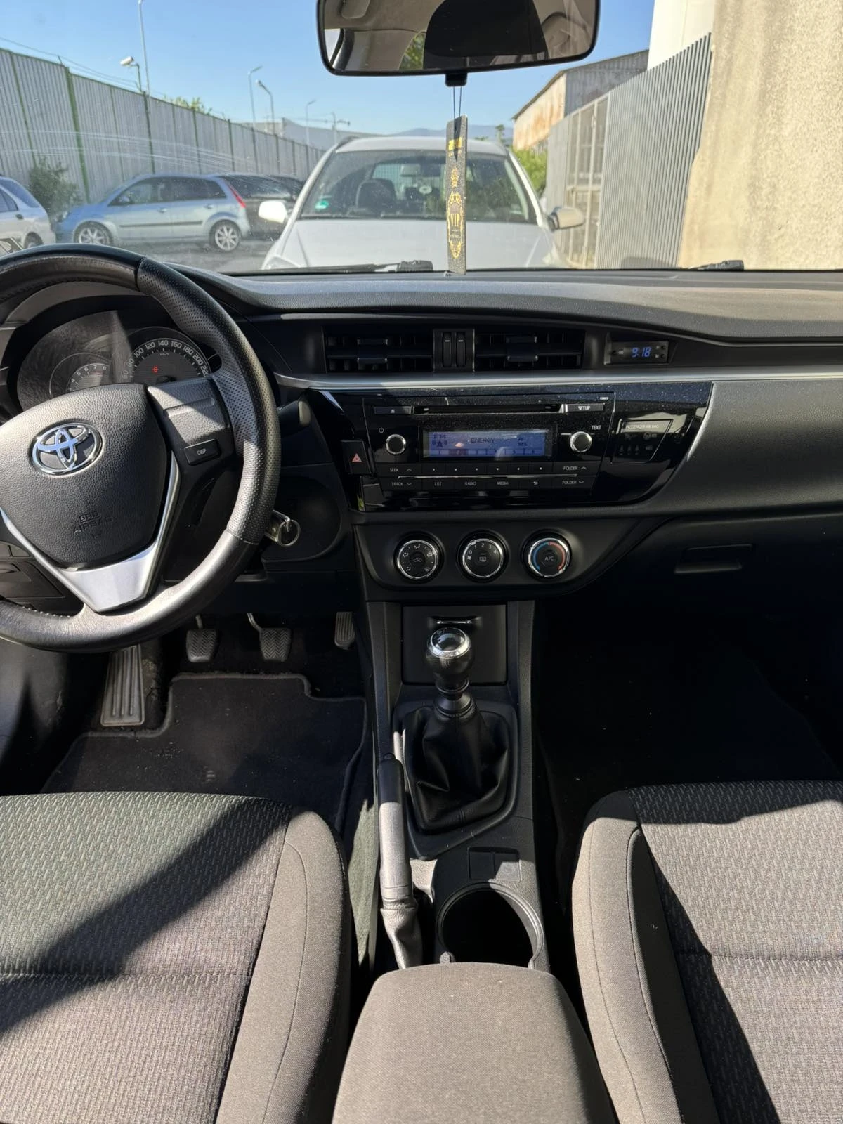 Toyota Corolla  - изображение 7