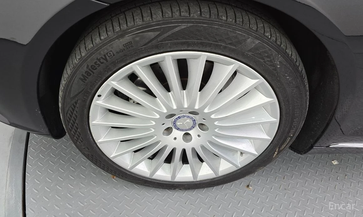 Mercedes-Benz S 350  - изображение 5