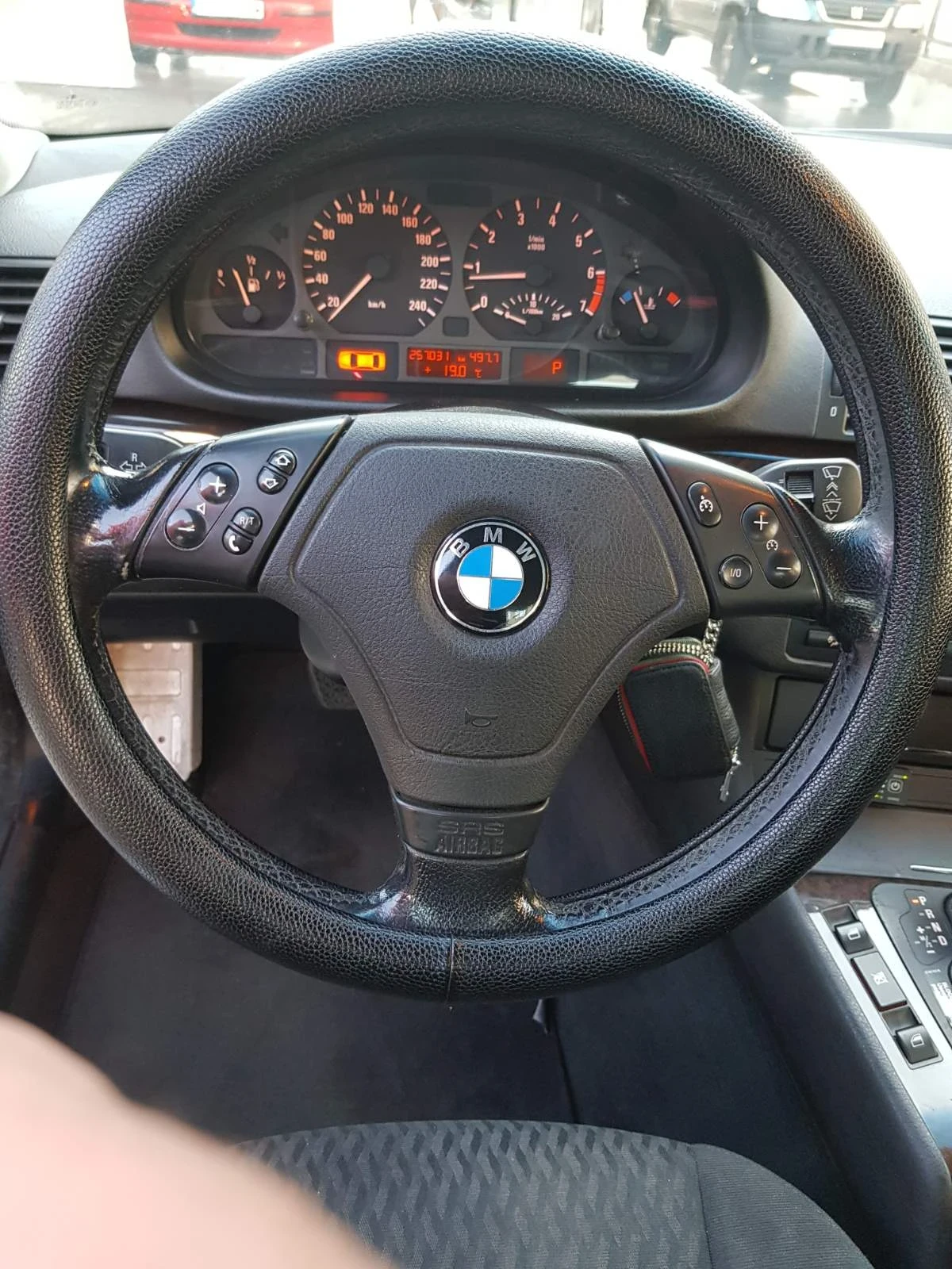 BMW 320 IA, снимка 3 - Автомобили и джипове - 53932125