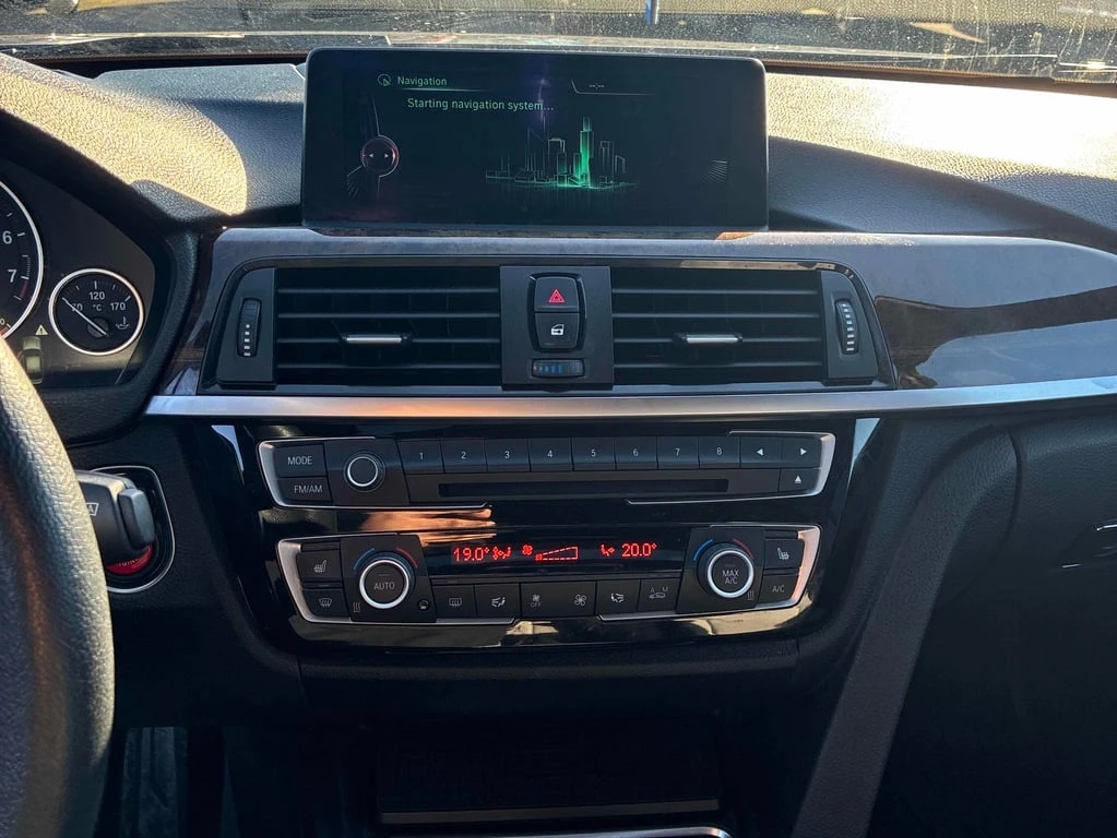 BMW 328 * 328i xDrive * CARFAX * ЦЕНА ДО БГ - изображение 9