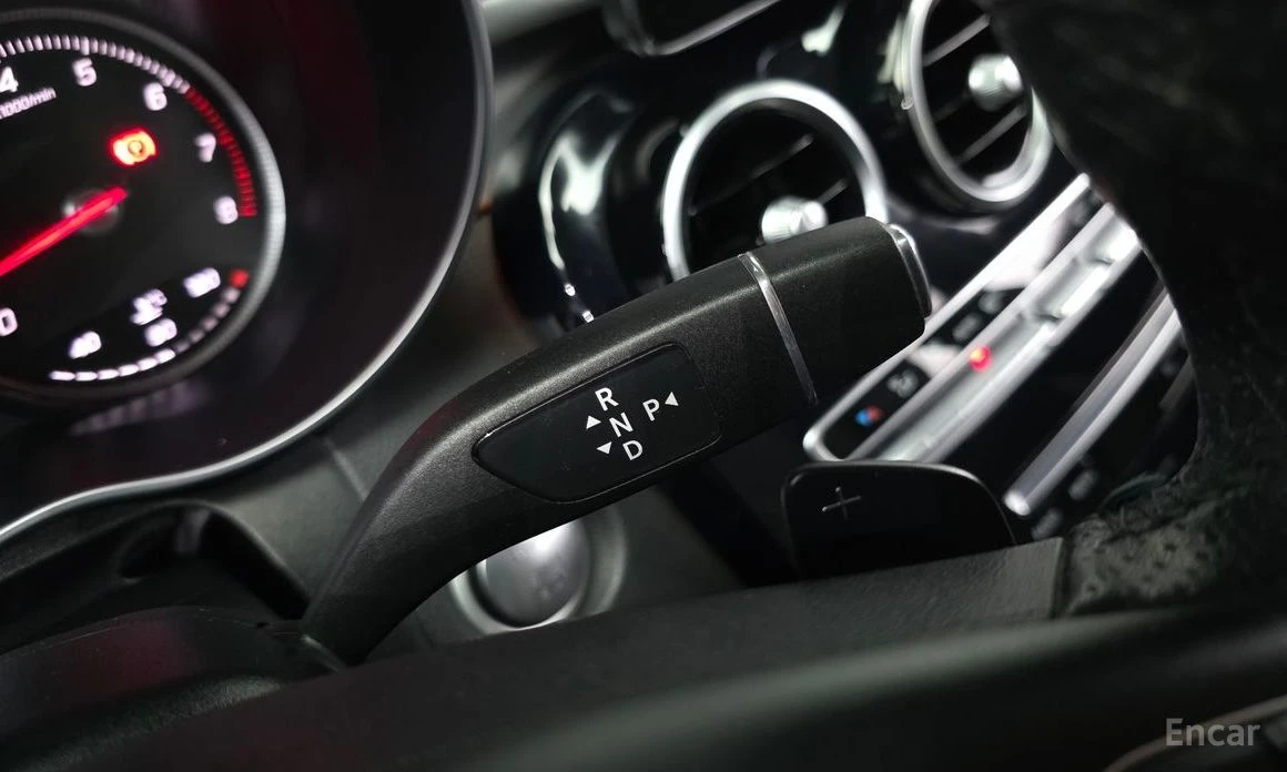 Mercedes-Benz C 200, снимка 9 - Автомобили и джипове - 53984996