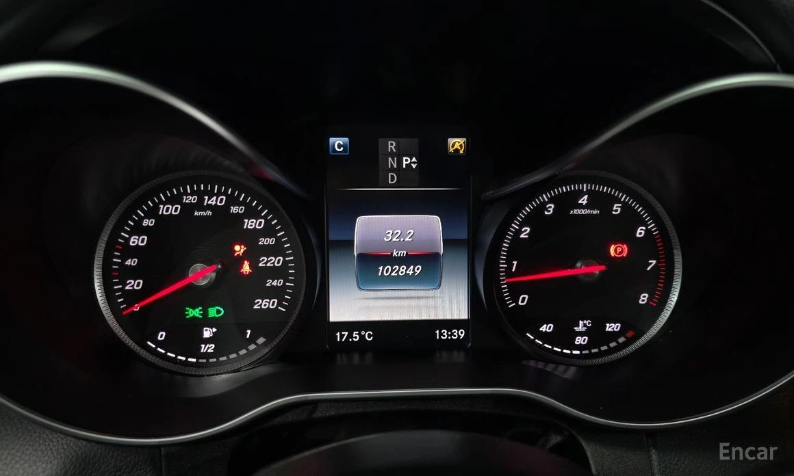 Mercedes-Benz C 200, снимка 8 - Автомобили и джипове - 53984996