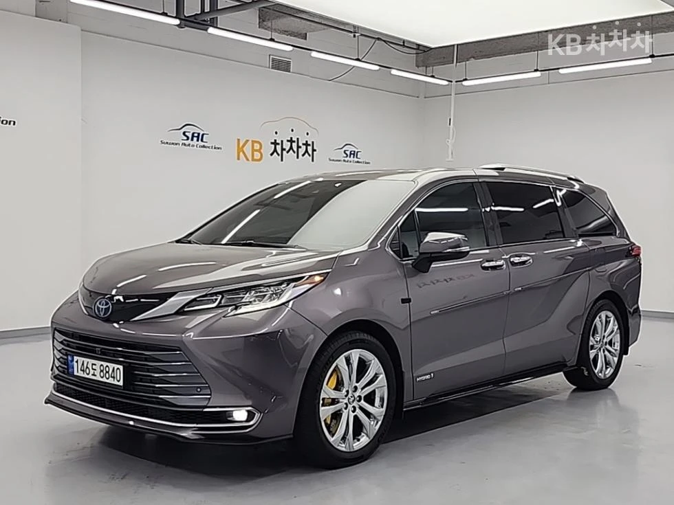 Toyota Sienna 2.5 Hybrid Cam360* Подгрев/Обдухване