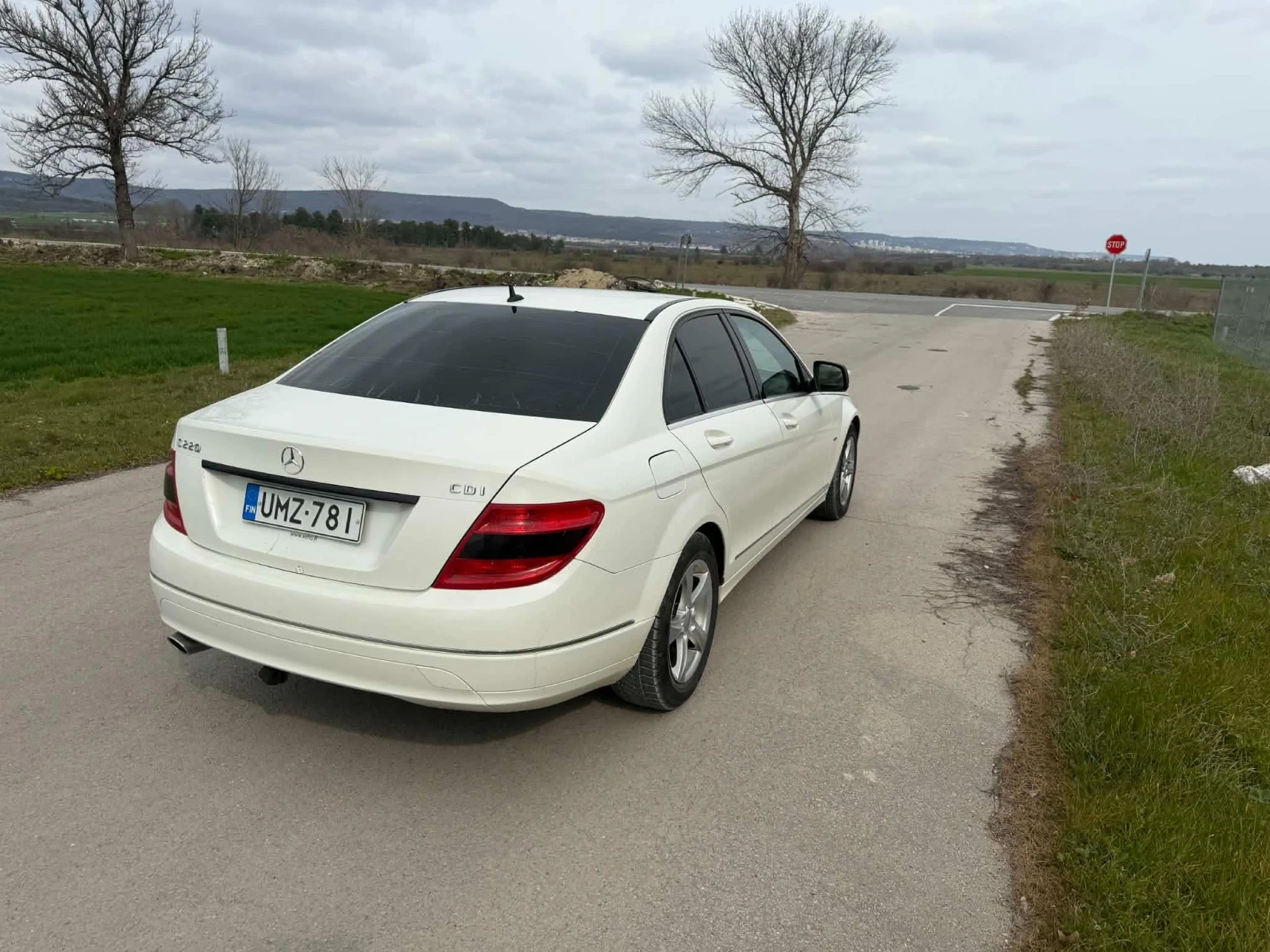 Mercedes-Benz C 220, снимка 4 - Автомобили и джипове - 54770453