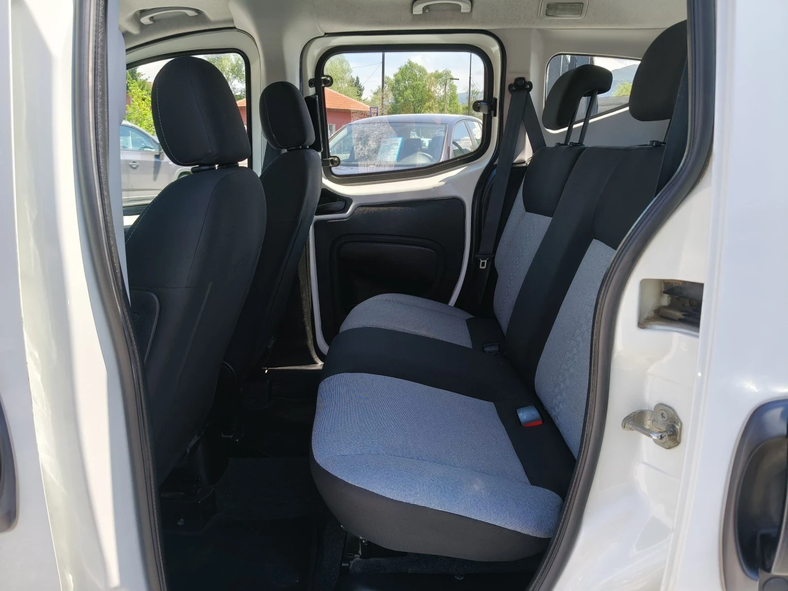 Fiat Qubo 1.3Mjet, снимка 11 - Автомобили и джипове - 54800281