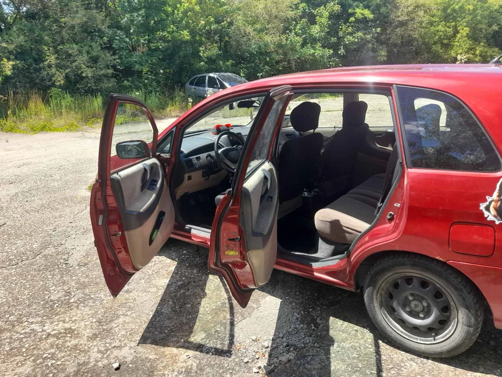 Suzuki Liana | Mobile.bg � ����������� 4