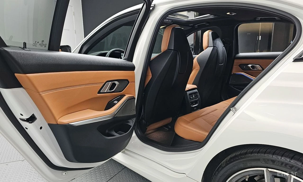 BMW 340 M* SPORT* HARMON* KARDON* ДИСТРОНИК* ХЕДЪП* 360КАМ, снимка 14 - Автомобили и джипове - 55189407