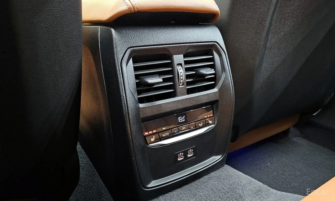 BMW 340 M* SPORT* HARMON* KARDON* ДИСТРОНИК* ХЕДЪП* 360КАМ, снимка 16 - Автомобили и джипове - 55189407