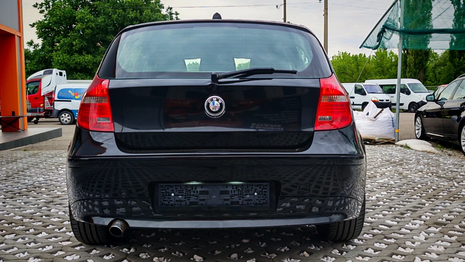 BMW 118 2.0D Xenon, снимка 4 - Автомобили и джипове - 55471197