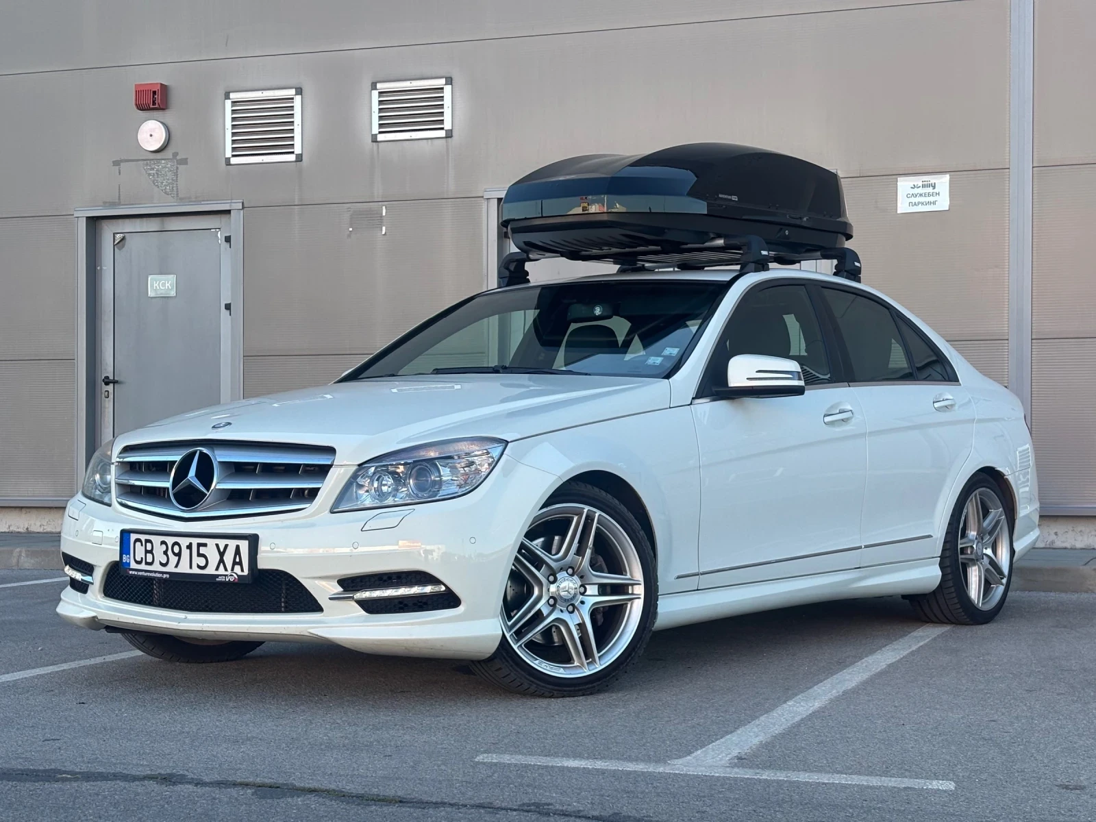 Mercedes-Benz C 300, снимка 2 - Автомобили и джипове - 55675703