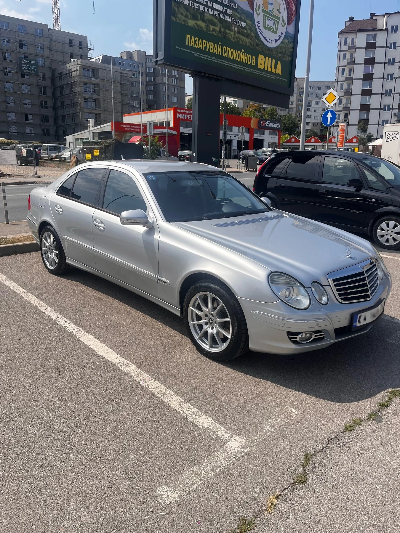 Mercedes-Benz E 320 V6 4MATIC, снимка 3 - Автомобили и джипове - 55773045